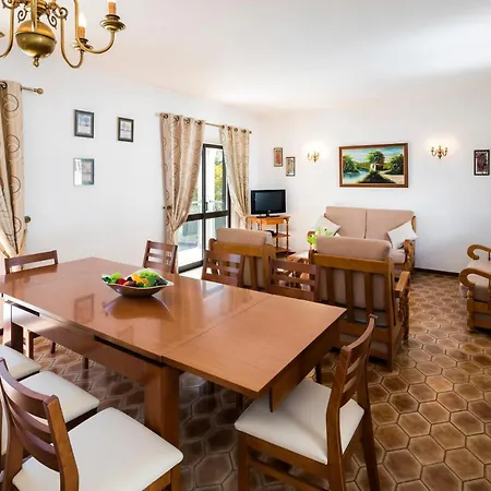 Villa Viegas 4 Bedroom Air Conditioned With Private Pool Free Wifi *